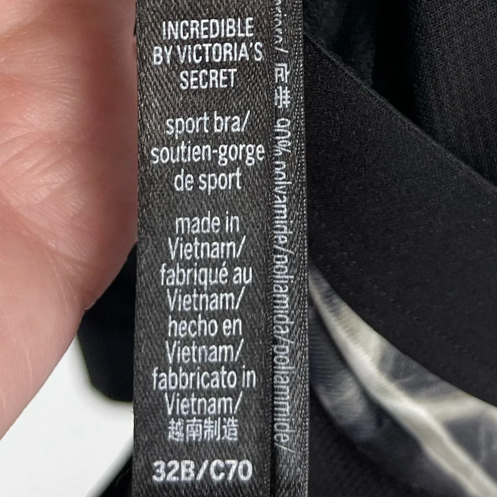 Incredible VSX by Victoria’s Secret Sports Bra 32B
